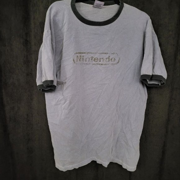 Vintage Nintendo T-Shirt - Picture 2 of 3